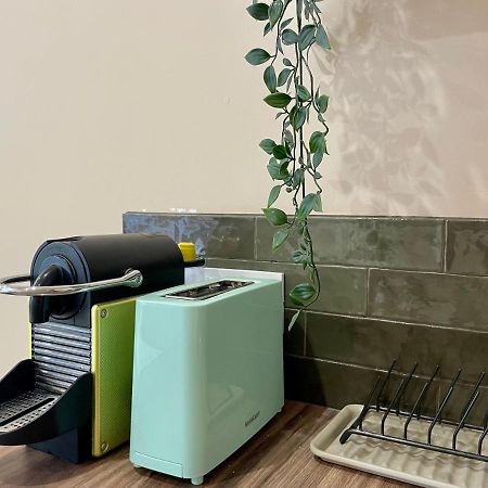 Apartamento Studio Malibu Central, Lumineux Et Confortable Hyères Exterior foto