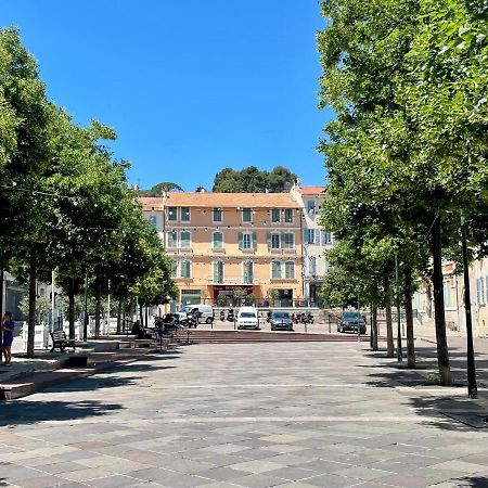Apartamento Studio Malibu Central, Lumineux Et Confortable Hyères Exterior foto
