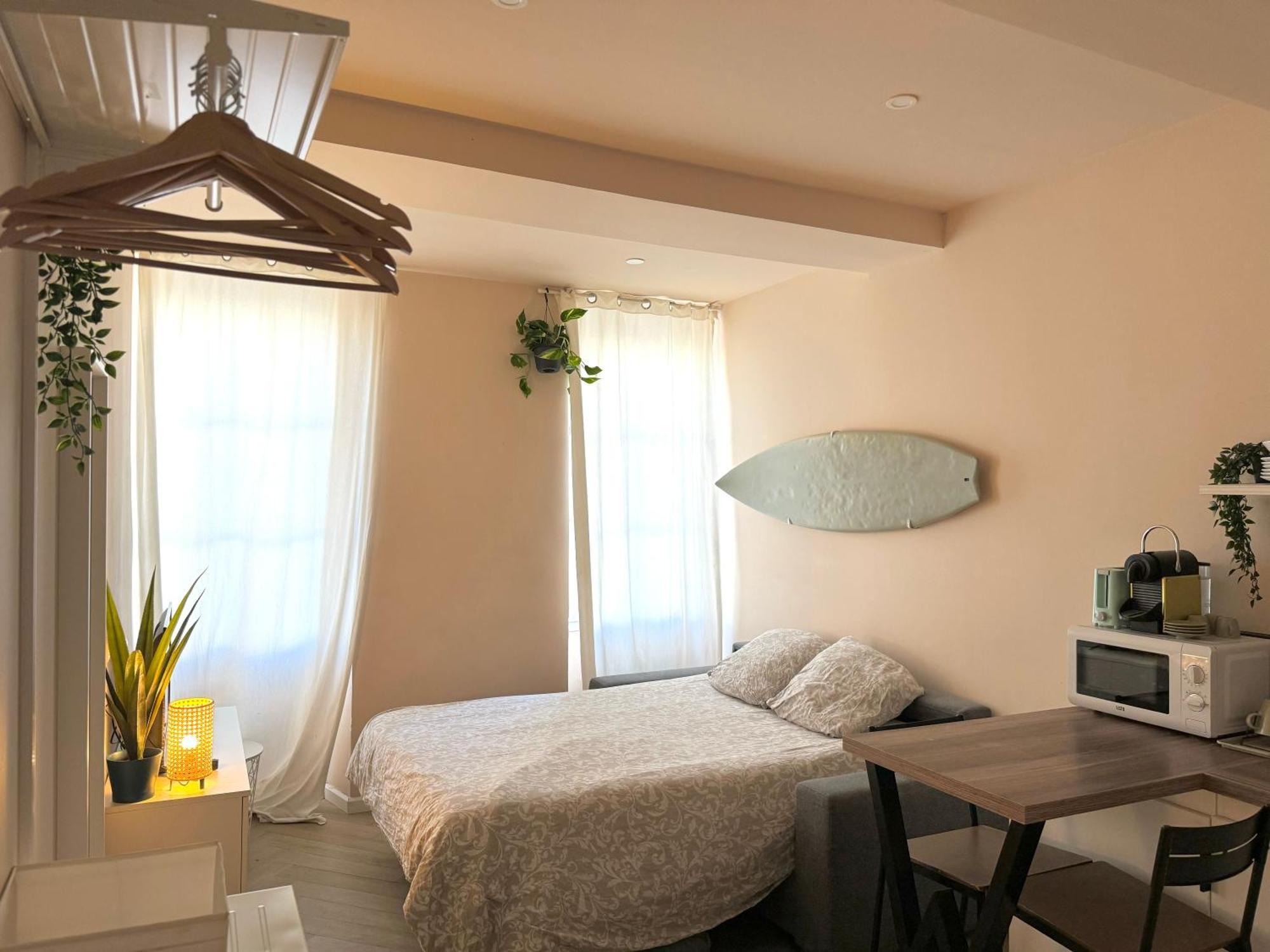 Apartamento Studio Malibu Central, Lumineux Et Confortable Hyères Exterior foto