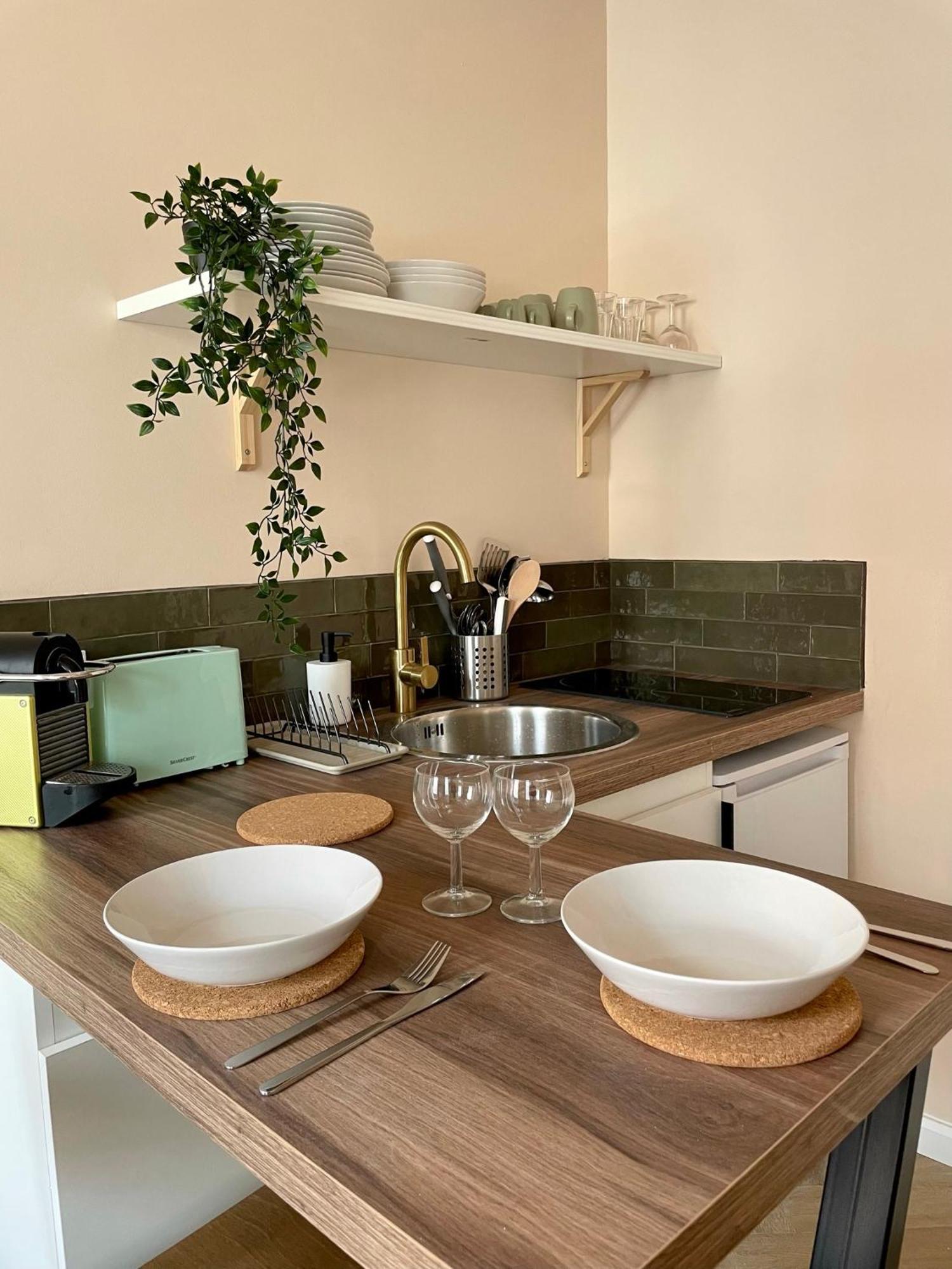 Apartamento Studio Malibu Central, Lumineux Et Confortable Hyères Exterior foto